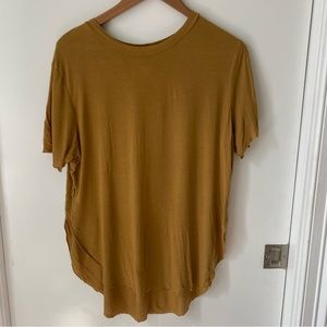 Alo Yoga Raw Hem T-shirt Sz M